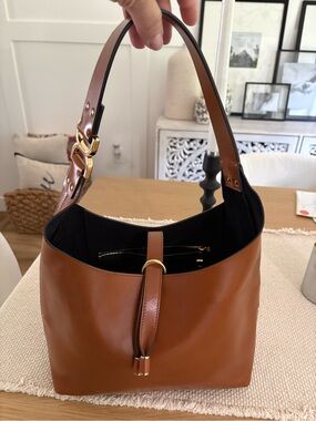 Chloe Tan Leather Shoulder Hobo with Gold Hardware